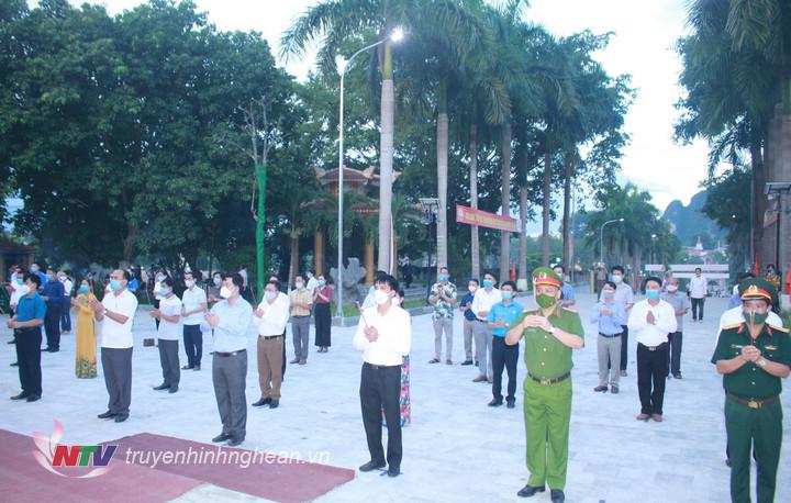 Lãnh đạo huyện