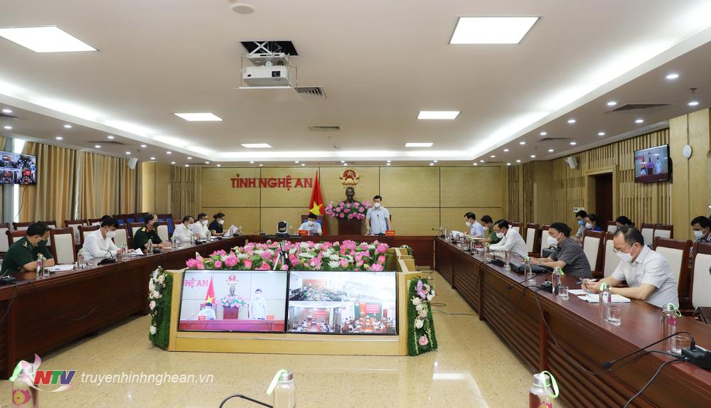 Toàn cảnh phiên họp.