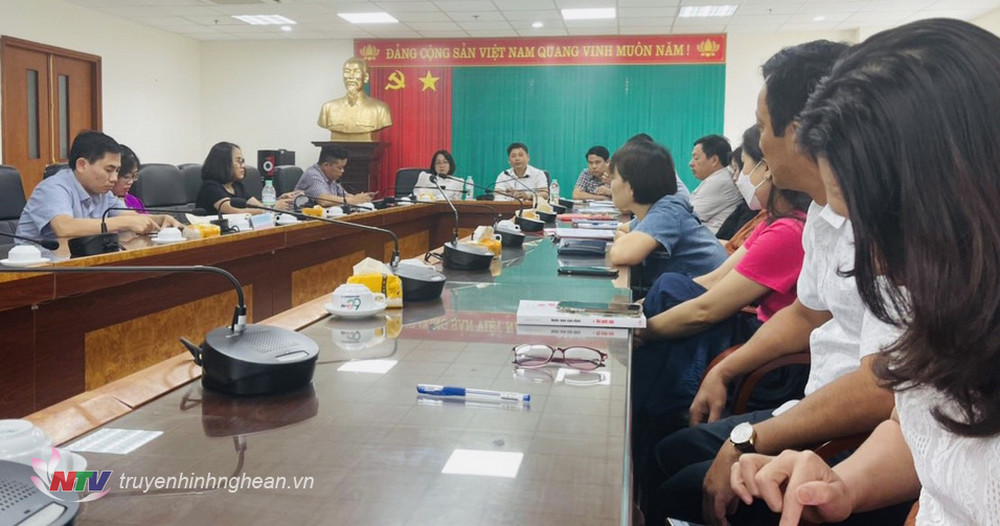 Toàn cảnh hội nghị.