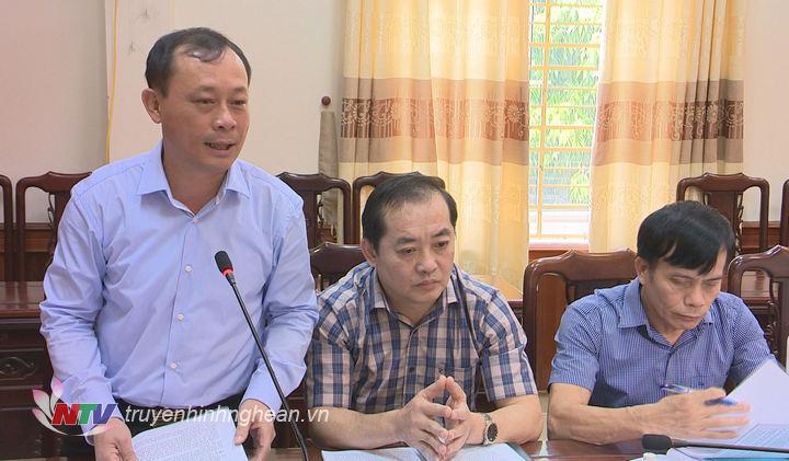 Bí thư Thành ủy Vinh Phan Đức Đồng phát biểu tại buổi làm việc.