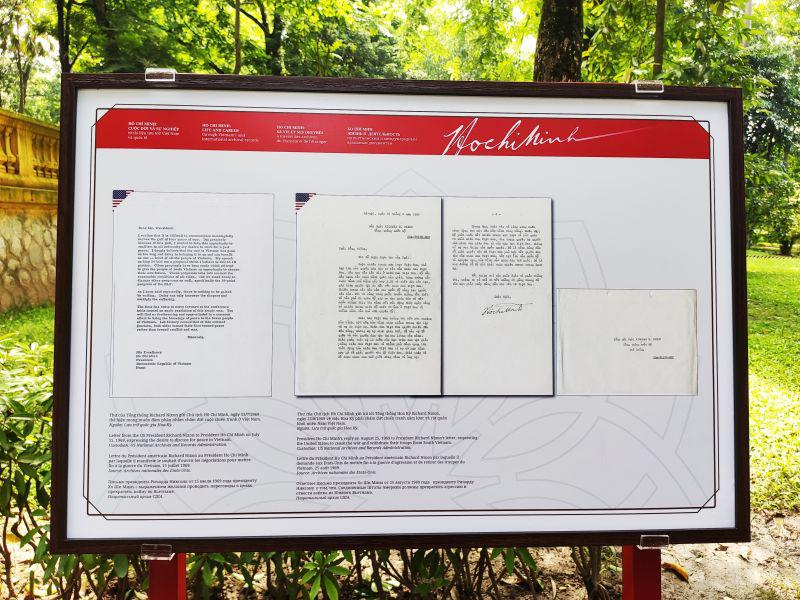 Thư của Tổng thống Hoa Kỳ Richard Nixon gửi PG88 go Bắn cá Hồ Chí Minh ngày 15/7/1969 và thư trả lời của Người (phải) ngày 25/8/1969. Ảnh: Lưu trữ Quốc gia Hoa Kỳ