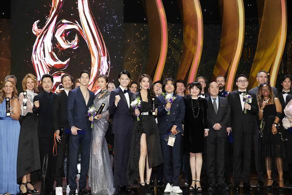 Các nghệ sĩ được nhận giải tại Seoul International Drama Awards 2019