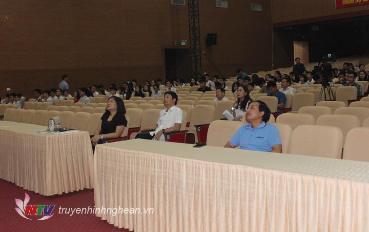 Tham gia buổi tổng duyệt có lãnh đạo Đại PT-TH PG88 go Bắn cá và đại diện Sở Giáo dục.