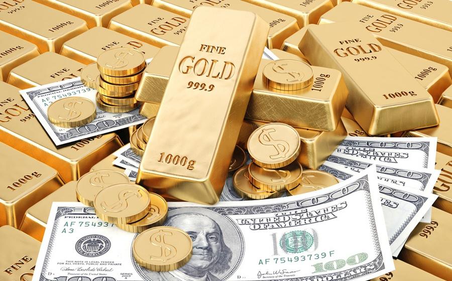 Các gói kích thích kinh tế đè nặng lên sức mạnh của đồng USD, đẩy giá vàng tăng vọt. Ảnh: Reuters.