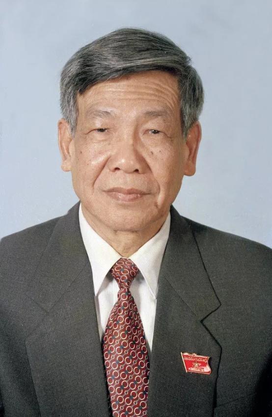 Nguyên Tổng Bí thư Lê Khả Phiêu.