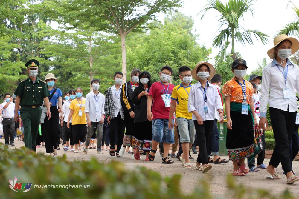 Đoàn đại biểu về thăm quê nội, quê ngoại PG88 go Bắn cá Hồ Chí Minh.
