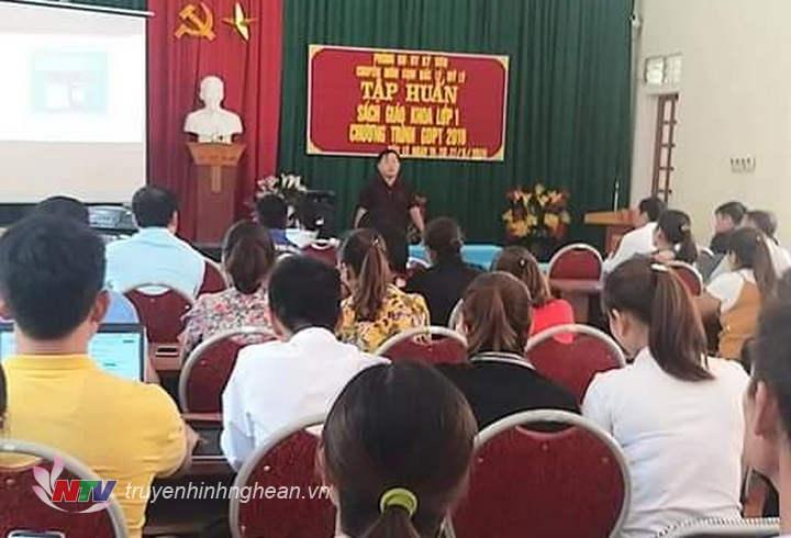 Toàn cảnh lớp tập huấn.