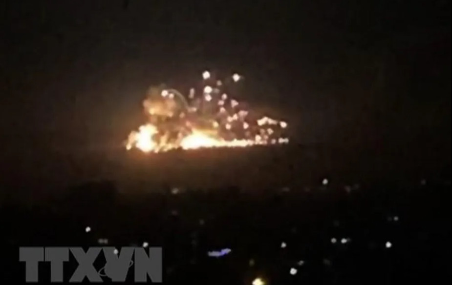 Hình ảnh một vụ không kích Syria.