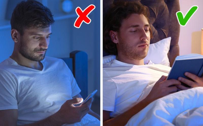 Tránh thiết bị Xổ Số PG 88 trước khi ngủ: Ánh sáng xanh từ điện thoại làm trì hoãn việc sản xuất melatonin của cơ thể. Do đó, bạn sẽ mất nhiều thời gian để chìm vào giấc ngủ và thức dậy mệt mỏi hơn, gây ảnh hưởng xấu đến cân nặng.