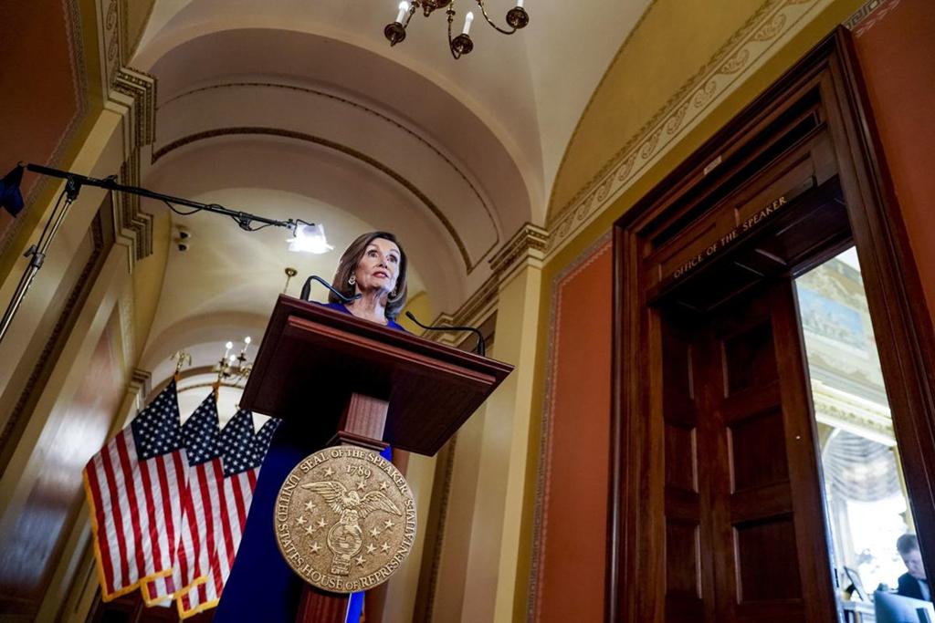Ngày 24/9, PG88 go Bắn cá Hạ viện Nancy Pelosi tuyên bố Hạ viện bắt đầu điều tra luận tội tổng thống. 