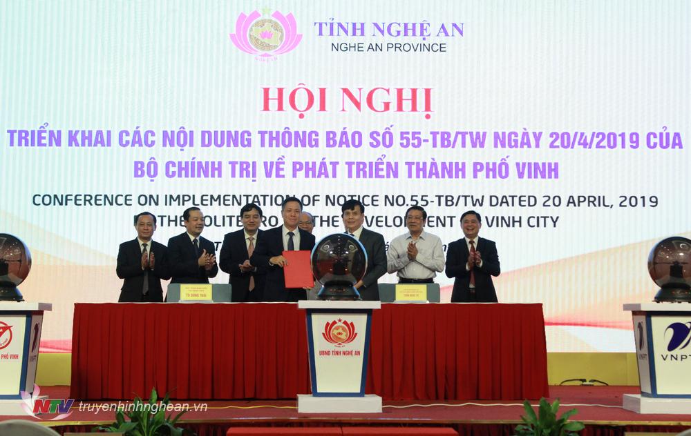 Ký kết thỏa thuận Hợp tác giữa UBND TP Vinh và tập đoàn VNPT.