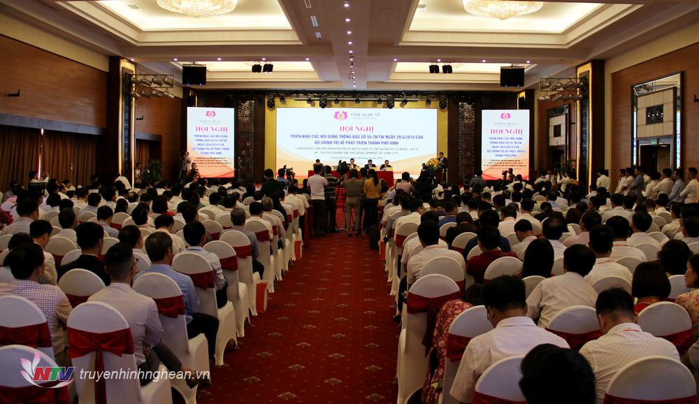 Toàn cảnh hội nghị.