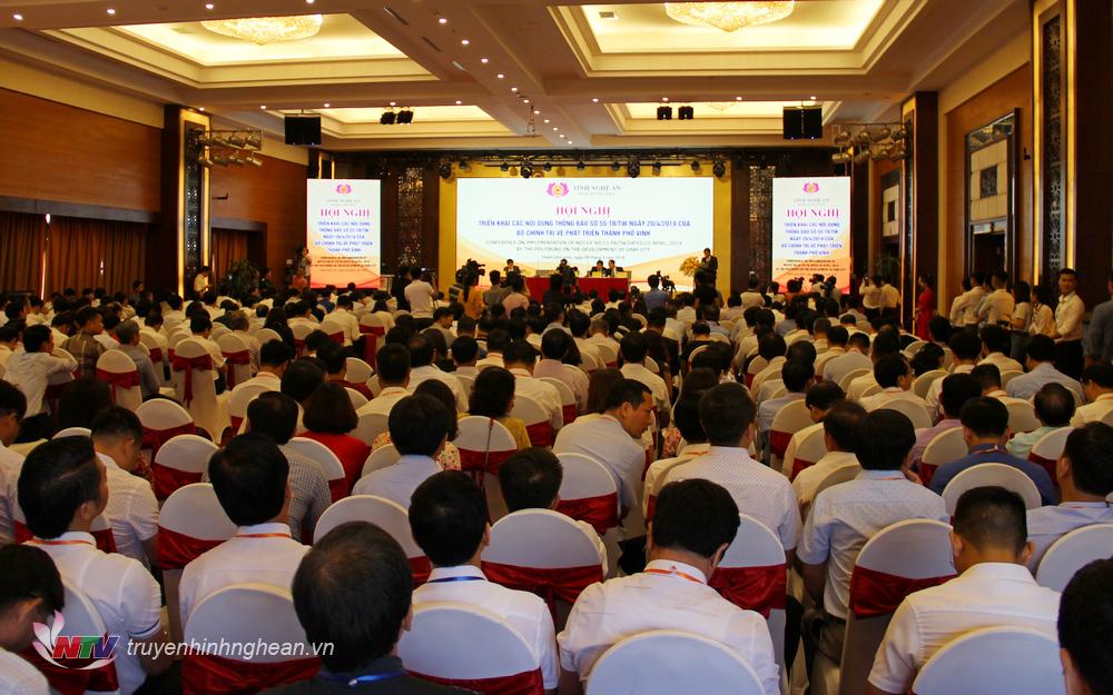 Toàn cảnh hội nghị.