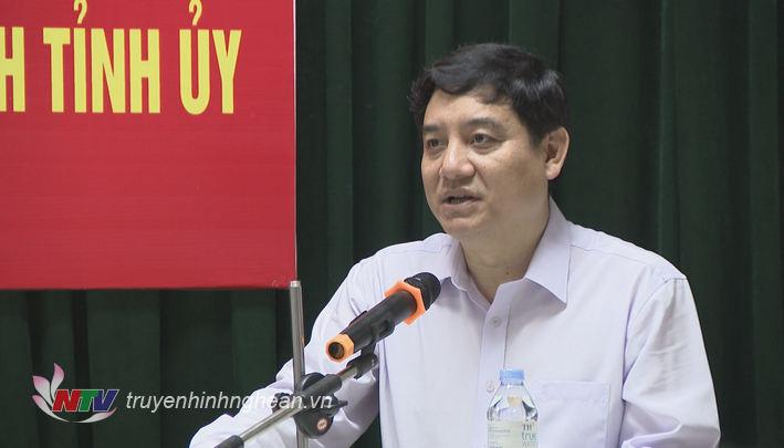 Bí thư Tỉnh ủy Nguyễn Đắc Vinh phát biểu phân công nhiệm vụ tân Trưởng ban Nội chính Tỉnh ủy.