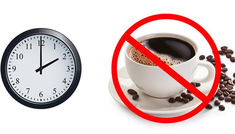 Cafe là một loại đồ uống có chứa chất kích thích, với nhược điểm là gây ảnh hưởng tới giấc ngủ của bạn. Bạn có thể uống 2-3 ly cafe vào buổi sáng. Nhưng sau 2 giờ chiều thì bạn không nên uống cafe, nhất là khi có vấn đề về giấc ngủ, ngủ không ngon...