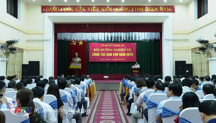 Toàn cảnh lớp học.