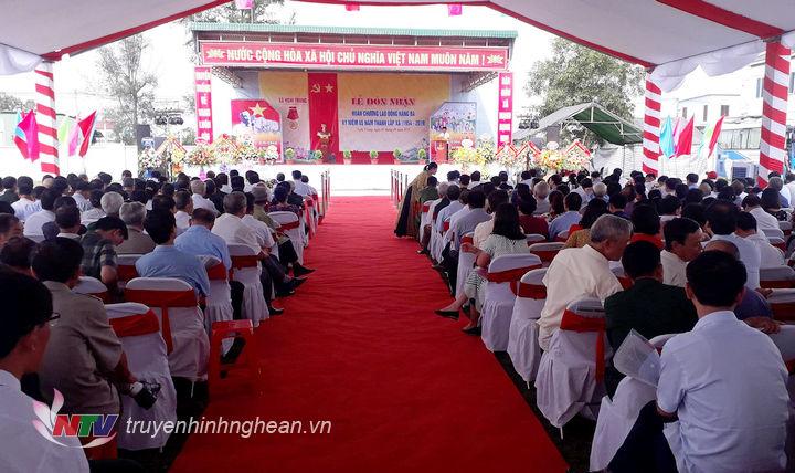 Quang cảnh buổi lễ.