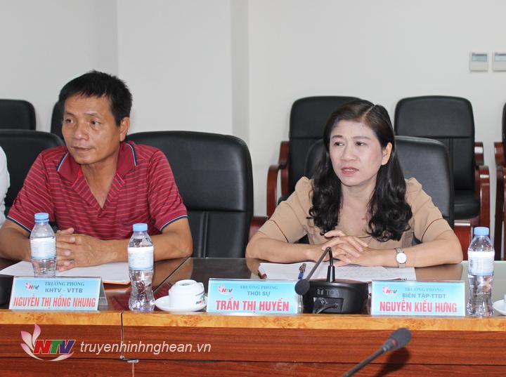 Đồng chí Nguyễn Thị Thu Hương - Phó Giám đốc Sở Văn hóa - PG88 go Xócđĩa phát biểu tại buổi làm việc.