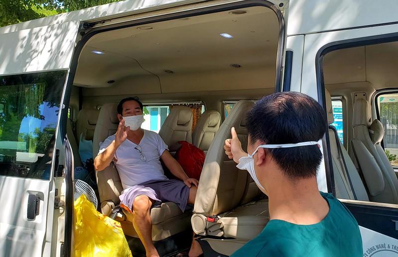 Sau khi xuất viện, bệnh nhân sẽ cách ly tại nhà 14 ngày theo quy định.