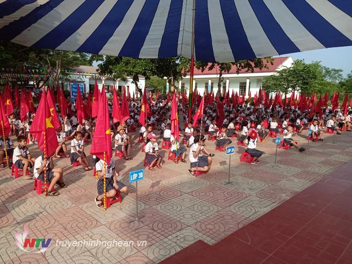 Quang cảnh lễ khai giảng