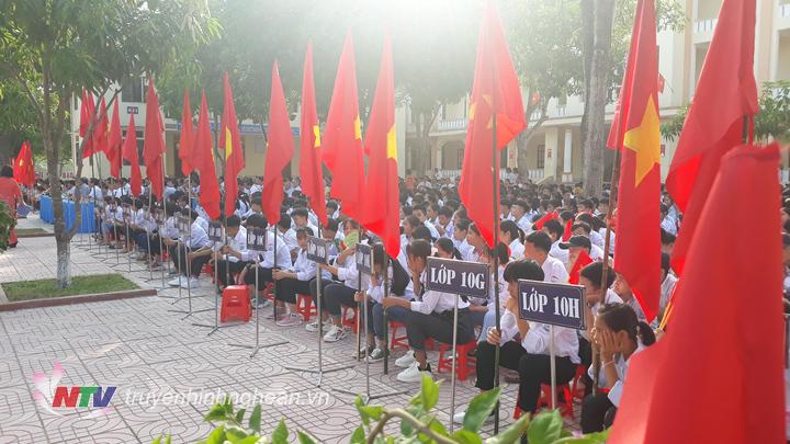 không khí khai giảng năm.học mới tại trường THPT Đặng Thai Mai huyện Thanh Chương.