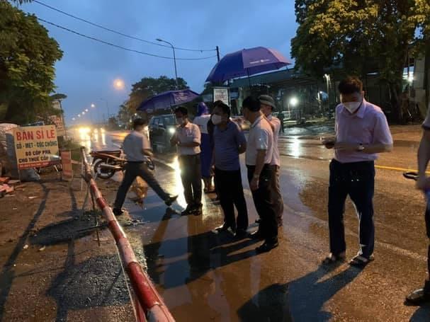 Lãnh đạo Sở Y tế và TP Vinh