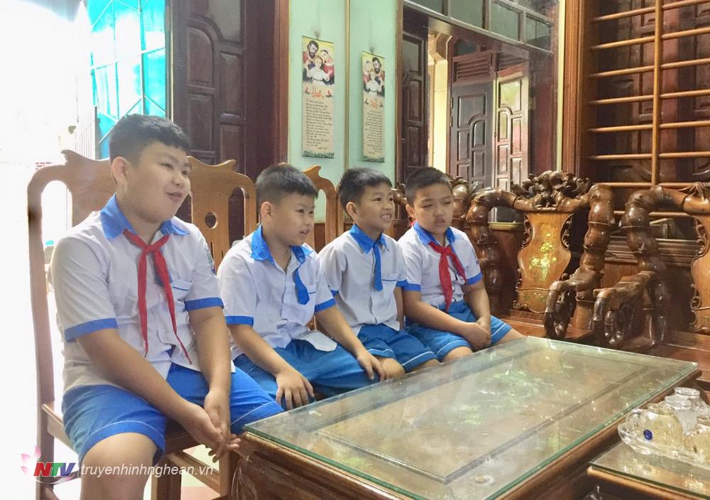 Bắt đầu từ 6/9, học sinh Tiểu học, Trung học Cơ sở, Trung học Phổ thông trên địa bàn huyện sẽ tham gia học trực tuyến.