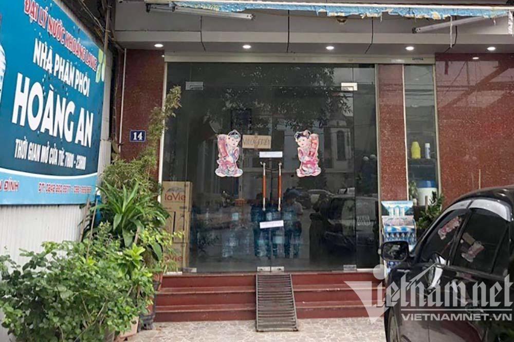 Niêm phong nơi ở bé gái 6 tuổi tử vong nghi bị bạo hành ở Hà Nội