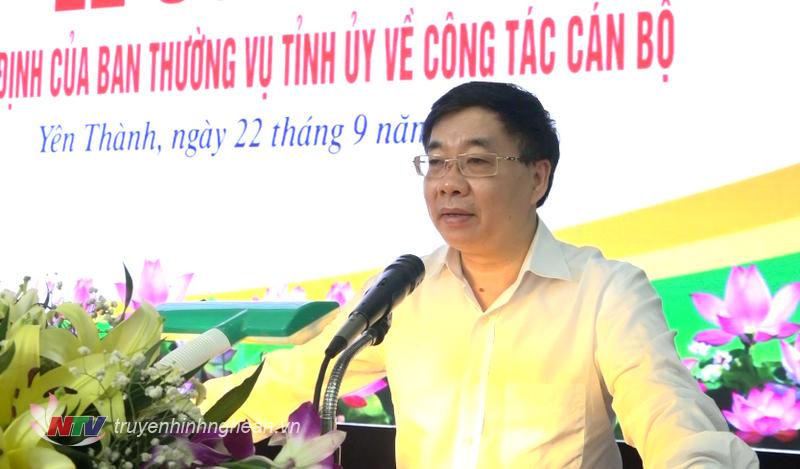 Phó Bí thư Thường trực Tỉnh uỷ Nguyễn Văn Thông phát biểu giao nhiệm vụ.