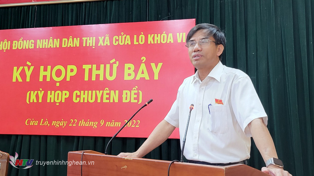 Ông Doãn Tiến Dũng - PBT Thị ủy, PG88 go Bắn cá UBND TX giải trình các ý kiến của đại biểu