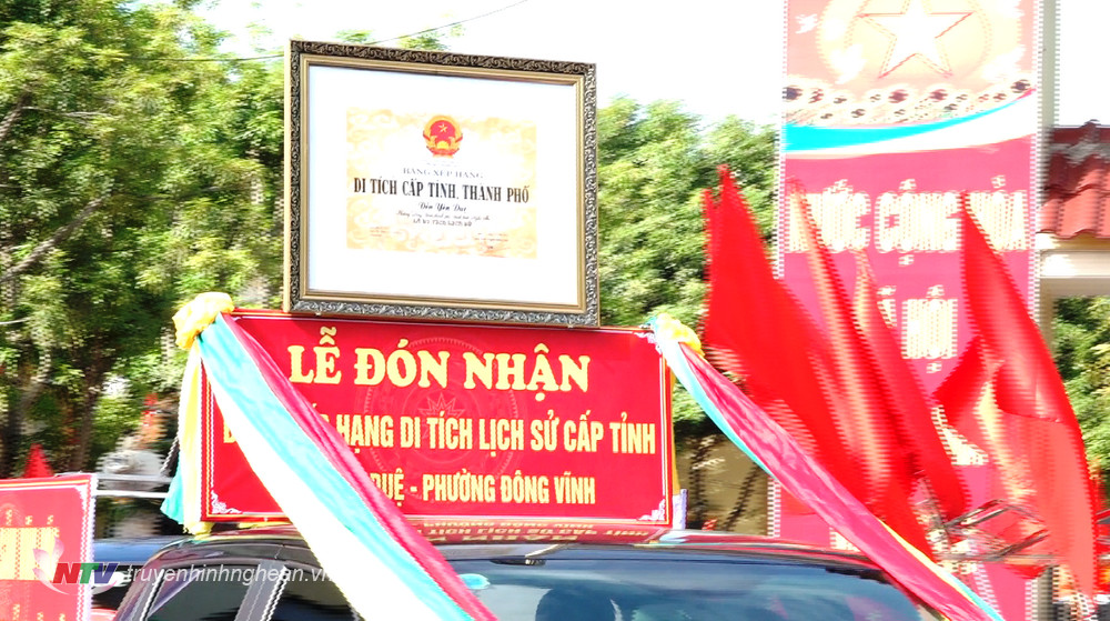 Phường Đông Vĩnh thực hiện lễ rước Bằng công nhận Di tích lịch sử cấp tỉnh Đền Yên Duệ.