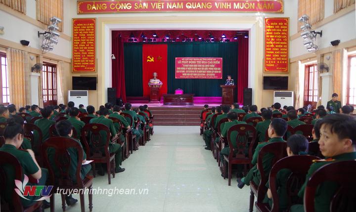 Toàn cảnh lễ phát động.