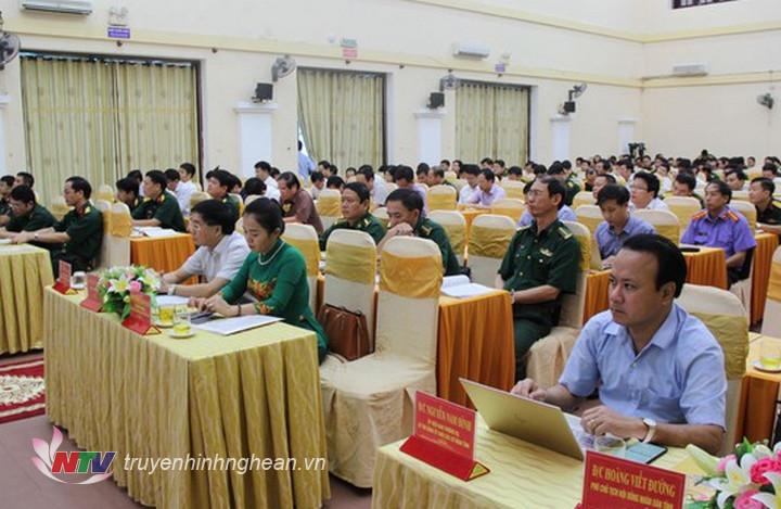 Các đại biểu tham dự hội nghị.
