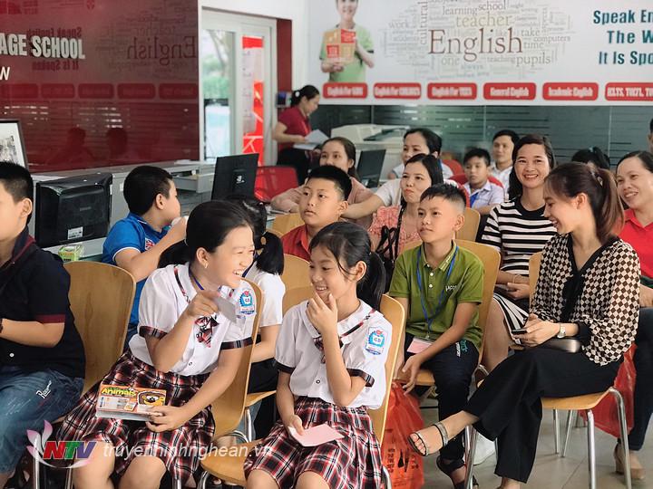 Khởi động cho mùa thi thứ 3, qua vòng tuyển chọn của các trường tiểu học và phòng giáo dục địa phương, đến nay, có 323 thí sinh đăng ký dự thi vòng sơ loại.