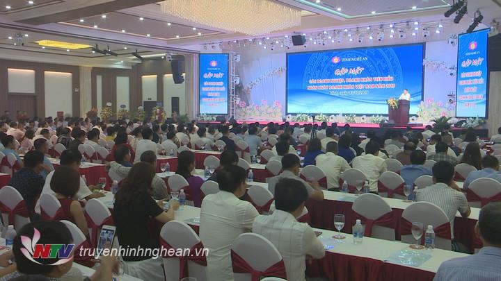 Toàn cảnh buổi gặp mặt.