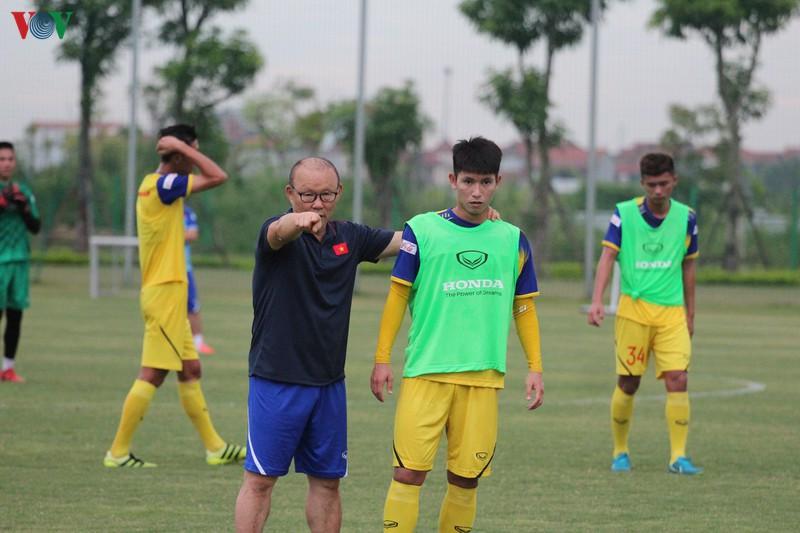 Tiền đạo: Nguyễn Trọng Hùng