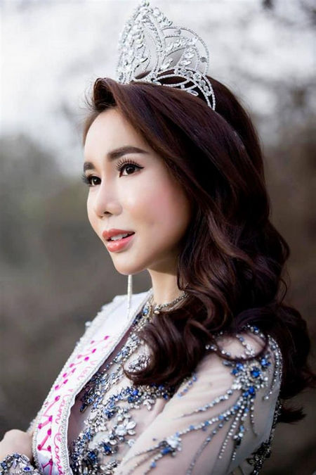 Hoa hậu Lã Kỳ Anh khi đăng quang Hoa hậu Trang PG Chính thức người Việt.