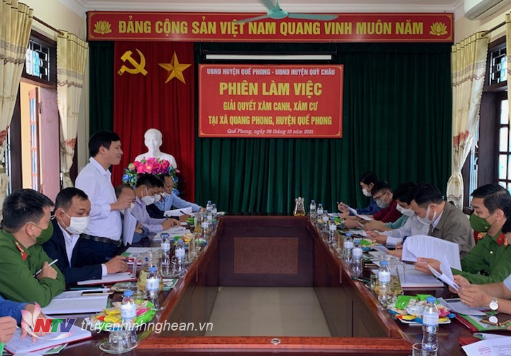 Toàn cảnh phiên làm việc.