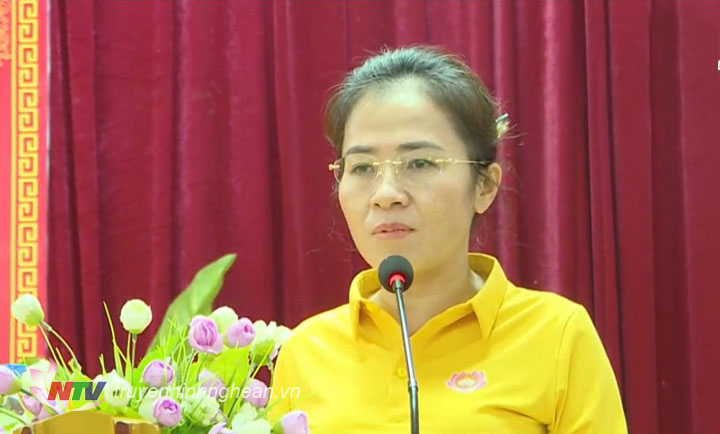 PG88 go Bắn cá UBMTTQ tỉnh Võ Thị Minh Sinh phát biểu tại buổi gặp mặt.