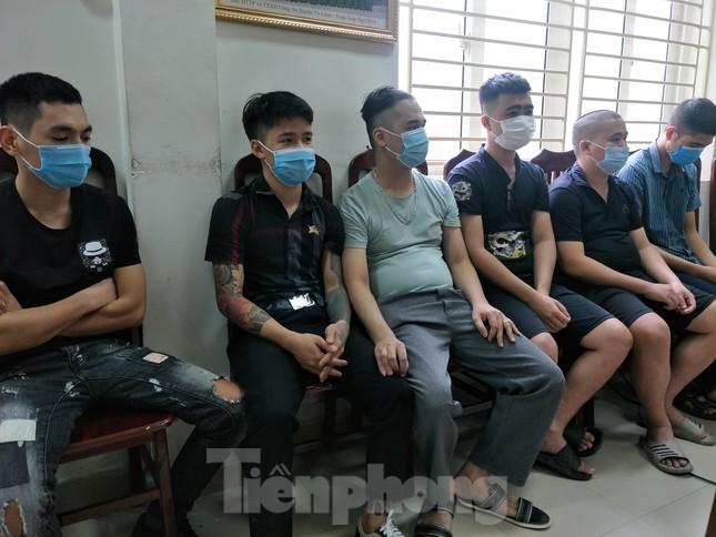 Nhóm đối tượng bị bắt giữ.