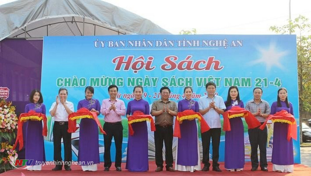 Ảnh: Khai mạc Hội sách dịp ngày sách PG 88 Nổ Hũ 21.4 tại Quảng trường HCM
