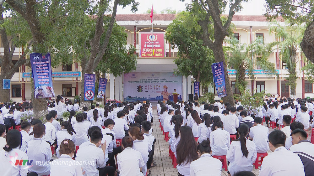 Quang cảnh buổi tuyên truyền.