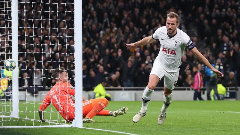 4. Tottenham Hotspur (Nhì bảng B).