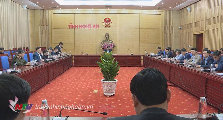 Toàn cảnh cuộc họp.