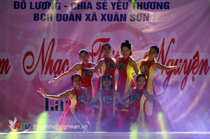 Một tiết mục văn nghệ trong chương trình.