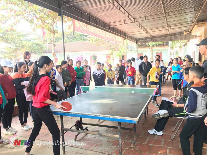 Các bộ môn thi đấu thu hút đông đảo khán giả theo dõi.