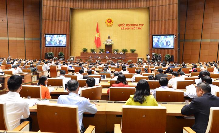 Quốc hội thảo luận ở hội trường về Đề án tổng thể phát triển kinh tế - xã hội vùng đồng bào dân tộc thiểu số và miền núi, vùng có điều kiện đặc biệt khó khăn.