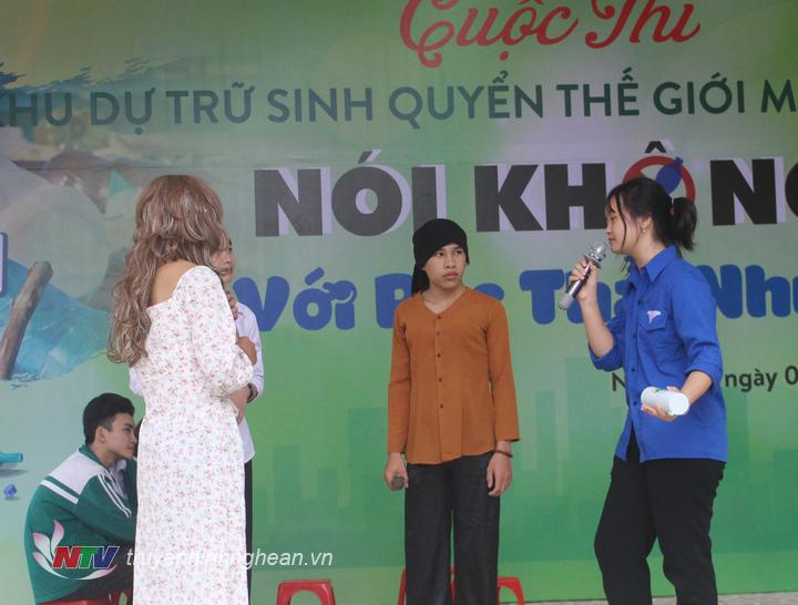 Một phần thi tiểu phẩm trong hội thi.