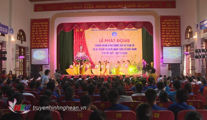 Toàn cảnh lễ phát động.