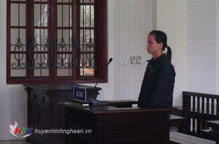 Bị cáo Lương Thị Thúy tại tòa